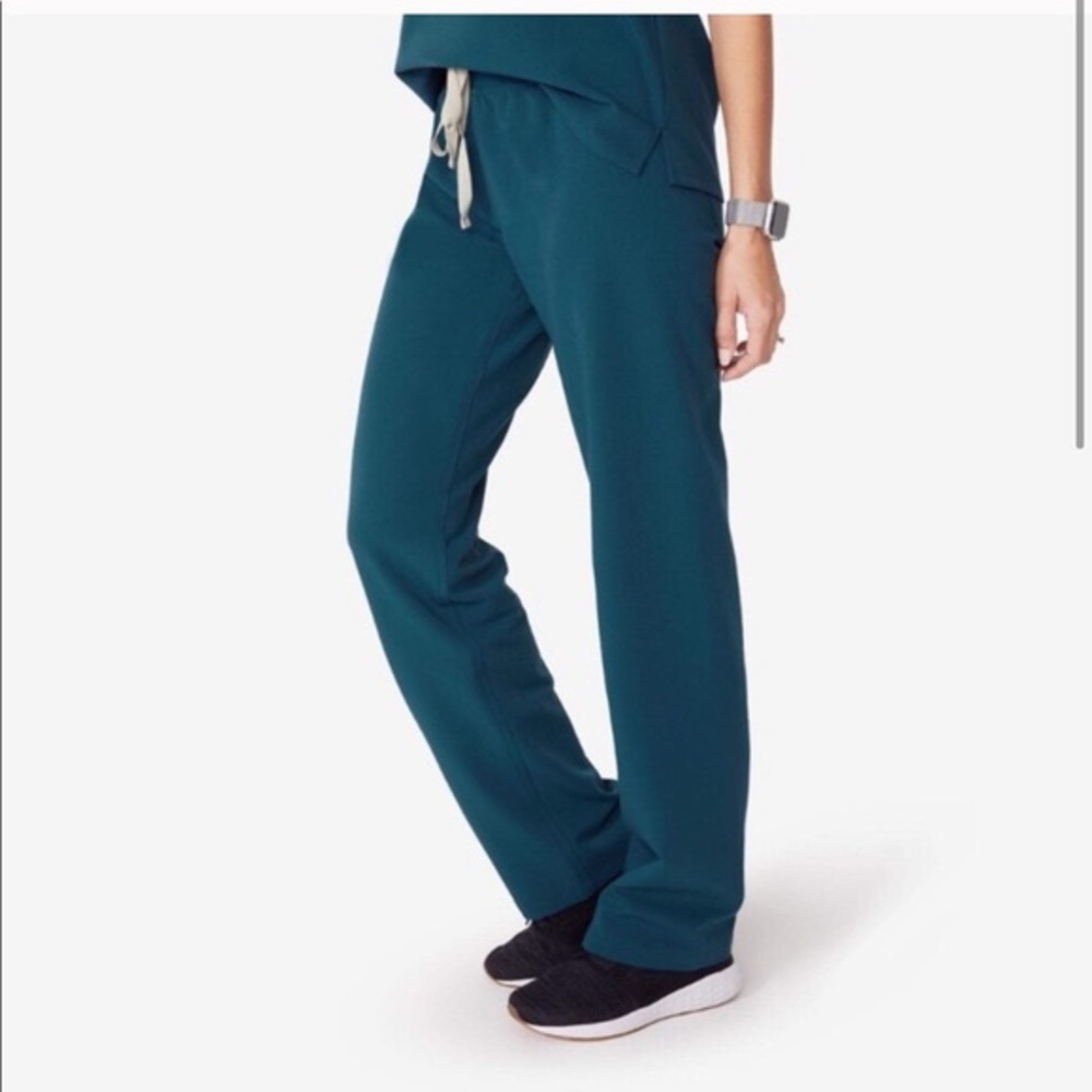 figs Caribbean blue Livingston scrub pants medium TALL
